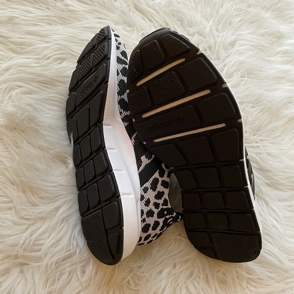 Adidas Leopard Swift Run NWT 7 - Picture 7 of 16